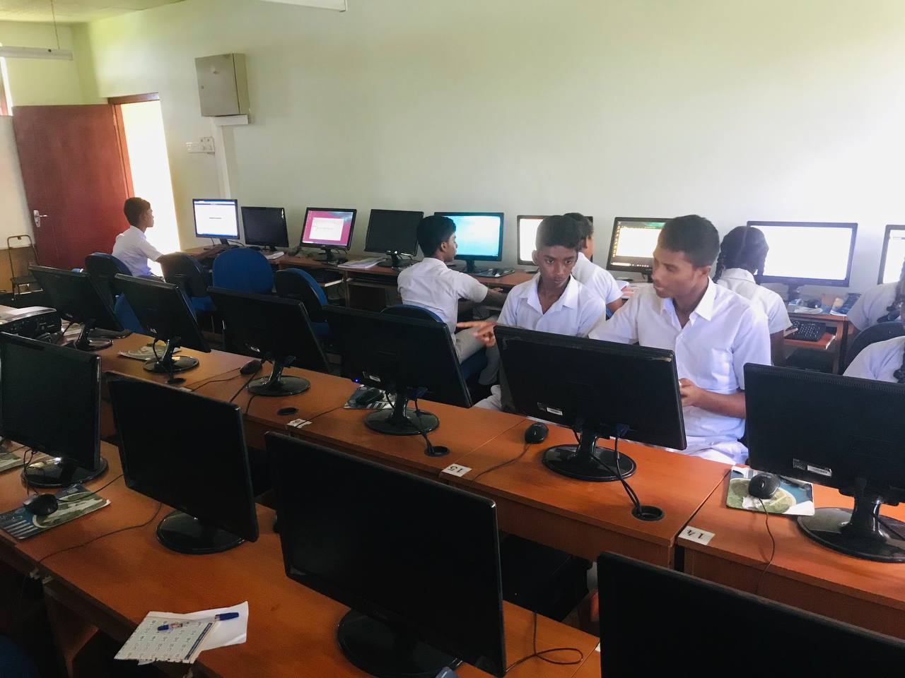 வலை அபிவிருத்தி குழு